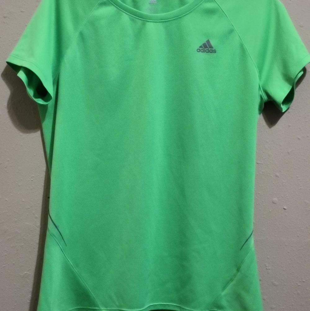 🐚Adidas Climalite Shirt Size M
